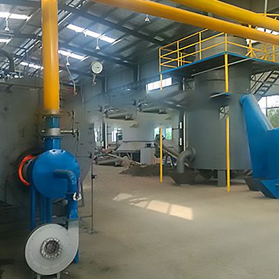 Downdraft biomass gasifier