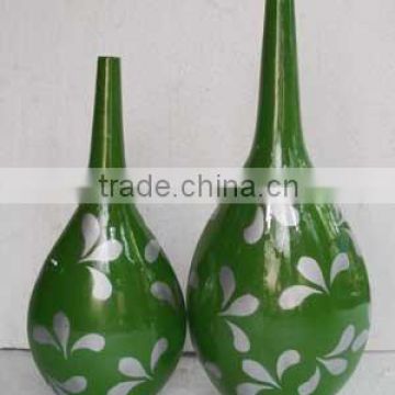 lacquer ceramic vase