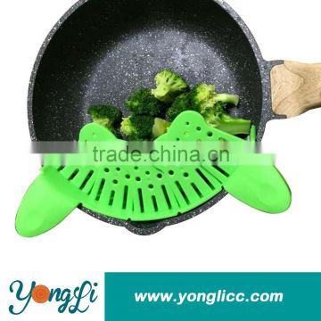 Perfect For Draining Pasta, Vegetables,Dishwasher Safe Colander Pan Strainer Clip-on Green Silicone Pasta Strainer