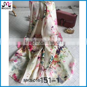 2017 new fashion colourful floral print silk scarf