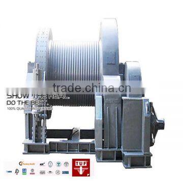 Single-drum pneumatic winch for ship