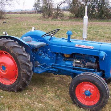 High Efficiency Agricultural Farm Tractor 400hp 4x4 4x4