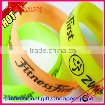 hot sale top quality silicone embossed wristband