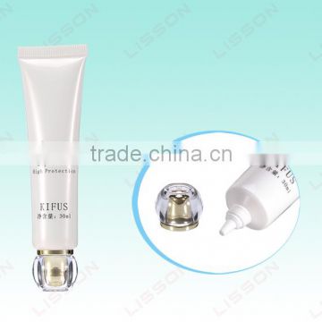 Recyclable EVOH cosmetic packaging metallization cap