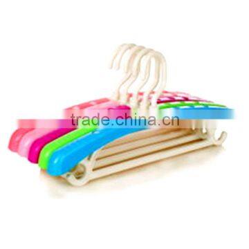 OEM/ODM cheap customized PP plastic clothes hanger