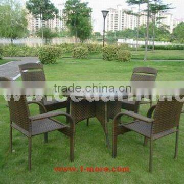 PE rattan oudtoor round KD table dinning set