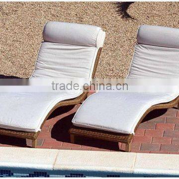 Aluminum Frame Rattan Sun Lounger FCO-2079