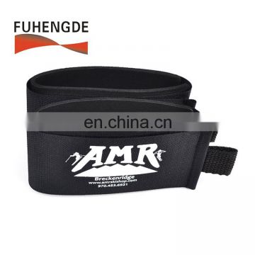 Adjustable and reusable custom rubber band ski ties belt with pull tab