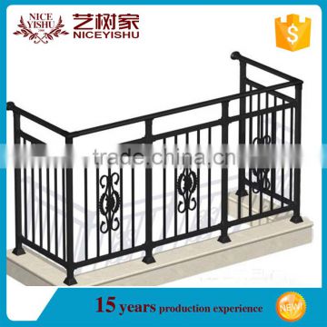 Alibaba China Wholesale New Ourdoor Wrought Iron Juliet Balcony Railings Designs