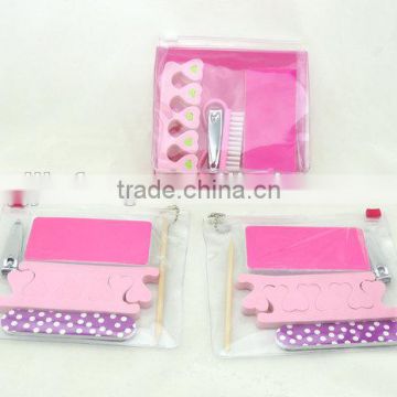 Beauty items / Nail tools with brush