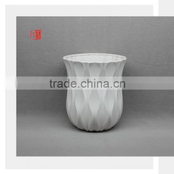 European Style White Ceramic Flower Pot for Living Room