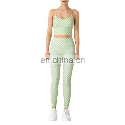 Ready To Ship Checkered Pattern Printed Active Wear Fitness Sports Suits Workout Gym Running Halter Neck Bra Two Piece Yoga Set