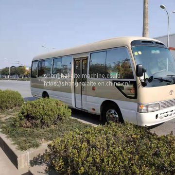 white toyotacoaster made in japan sale in a cheap price with 28 29 30 seats