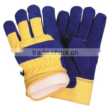 Working gloves with padding