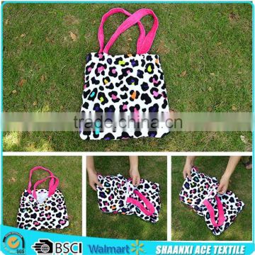 2015 HOT sell Pink leopard pattern printed beach towel in towel tote bag