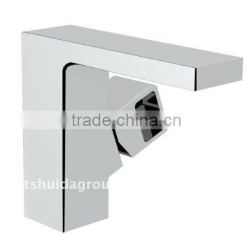 HDA1751M, Single handle brass basin faucet