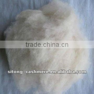 Pure light grey dehaired cashmere fibre