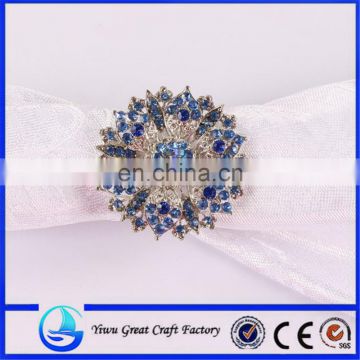 Blue diamond brooch