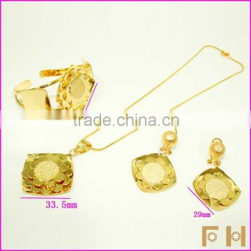 FH-T225 Attractive imitation jewelry set golden jewelry