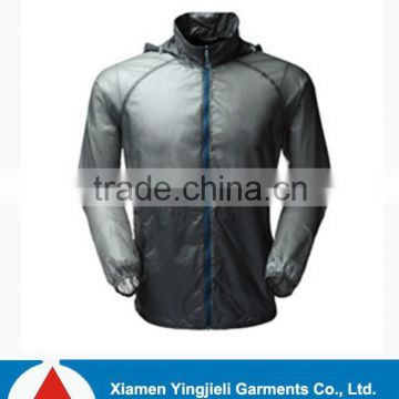 2015 Low Price New Design Customized Flashing Foldable Rain Jacket