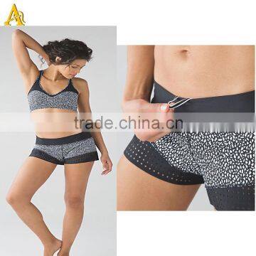 Wholesale women dry fit yoga shorts custom crossfit yoga shorts and bra
