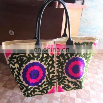 SUZANI EMBROIDERY TOTE BAG IN LEATHER HANDEL