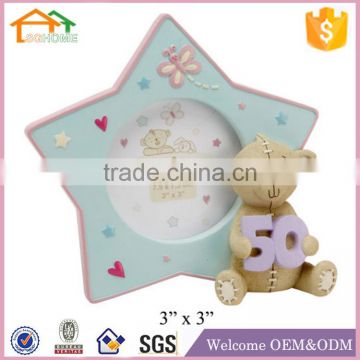 Factory Custom made best home decoration gift polyresin resin star shaped photo frame