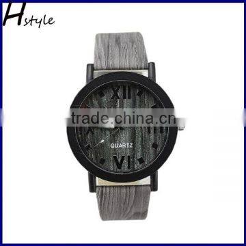 Unisex Roma Dial Round Table Teak Wood Grain Strap Quartz Analog Wrist Watch WP0001