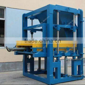 Automatic System Cement Block Making Machine in China