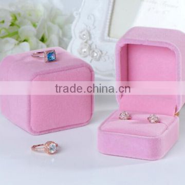 AN1057 ANPHY lovely pink velvet earring box or ring box                        
                                                Quality Choice
