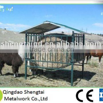 Protable Hay Feeder with cover