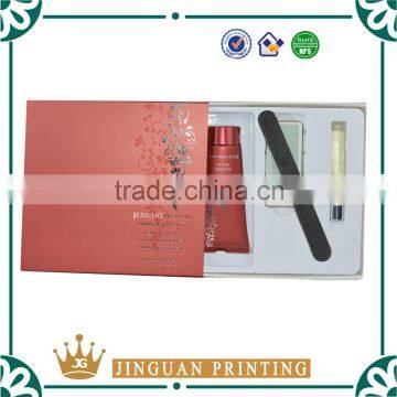 High grade cosmetic product packaging with blister tray
