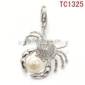 TC1325 symbol crab contains pearl novetly design latest pendant&charm