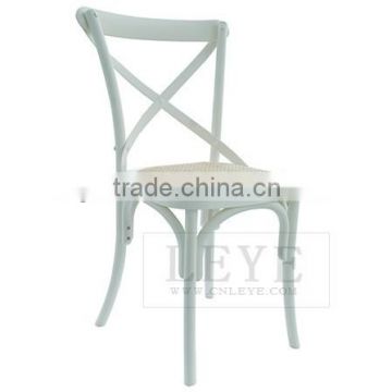 Factory Direct High Quality Padded White Resin Folding Chair Wholesale Price