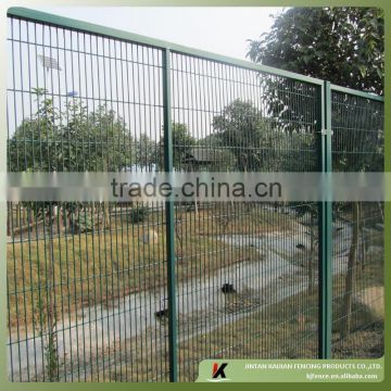 Easy assembled wire mesh panel with 75mm*150mm mesh