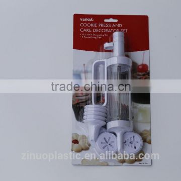 12 Designs Cookie Press And Cake Decorating Set