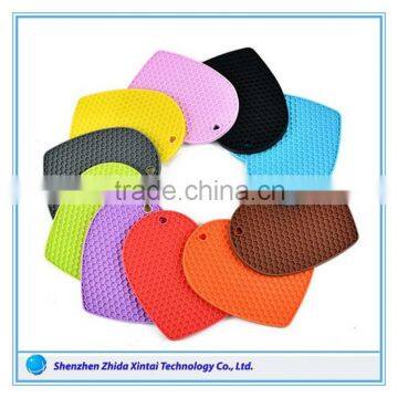 Good quality pot holder pad,heart shaped silicone coaster