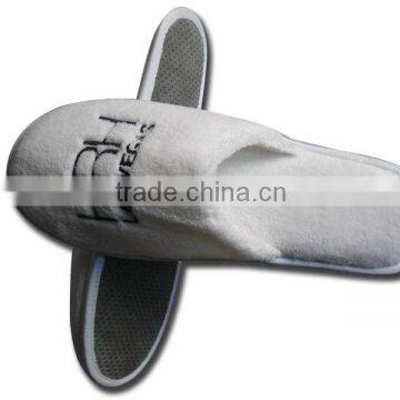 Luxury velour closed toe hotel slipper