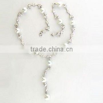 Plated rhodium imitation pearl necklaces