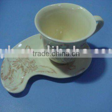 Elegant Chinese Style Cup & Saucers