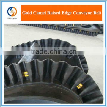 Raised edge rubber conveyor belt for hill