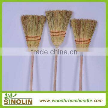 SINOLIN Household Corn Broom With Wooden Handle