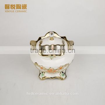 Wholesale High Quality golden ashtrey, porcelain astray with lid