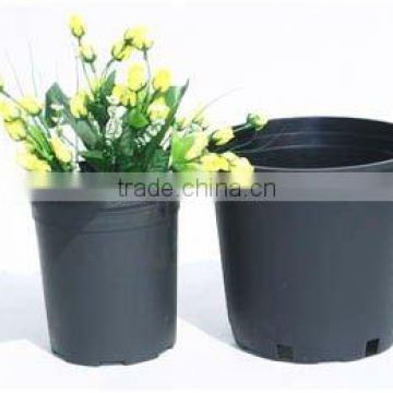 Gallon plastic flower pots