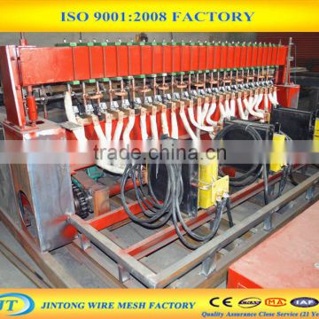 Factory full automatic chicken layer cage welding machine