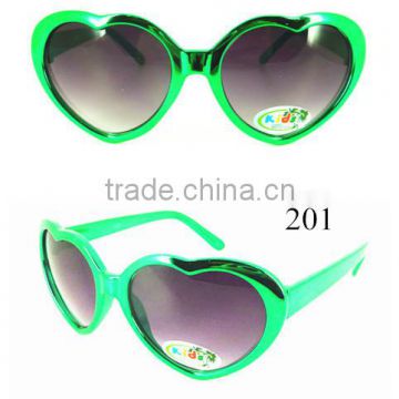 Wholesales Cheapest Simple Plastic Heart Kids Sunglasses