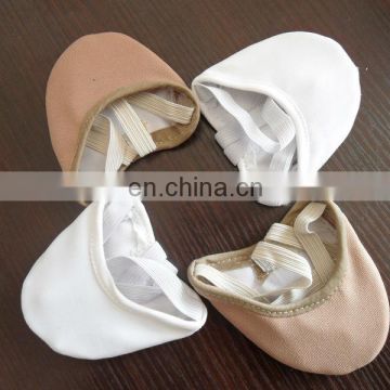 Girls dance shoes/ballet shoes