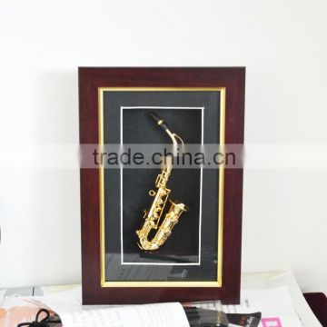 Home furnishing Display Case Wall Frame Gold Saxphone Model