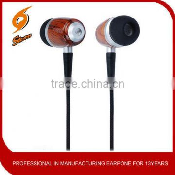 New fashion in-ear wooden earphones as holiday gift