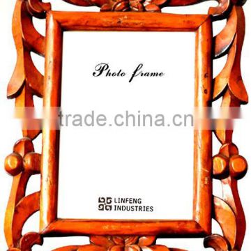 China newest delicate decorative antique wooden photo frame
